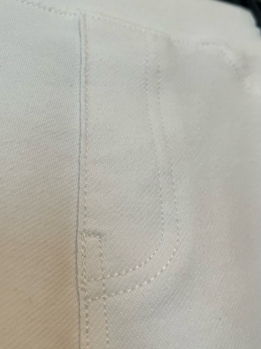 Women's White Pull-On Slim Jeans - Picture 2 of 7